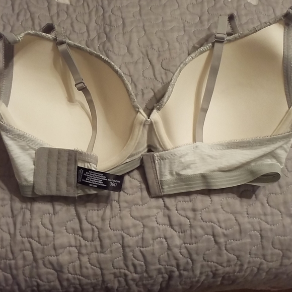 Bra - Picture 2 of 2